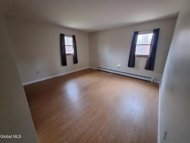 $2,600 | 1031 Saratoga Road, Moreau, NY 12831