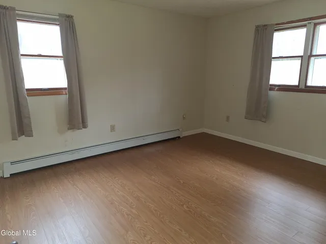 $2,600 | 1031 Saratoga Road, Moreau, NY 12831