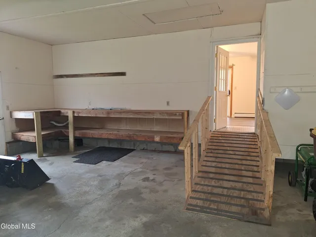 $2,600 | 1031 Saratoga Road, Moreau, NY 12831