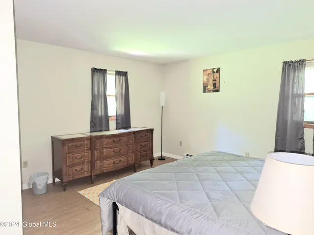 $2,600 | 1031 Saratoga Road, Moreau, NY 12831