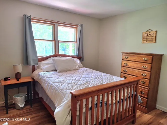 $2,600 | 1031 Saratoga Road, Moreau, NY 12831