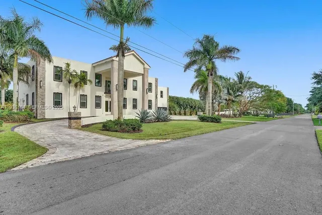 $23,995 | 1430 Northwest 114th Avenue, Plantation, FL 33323
