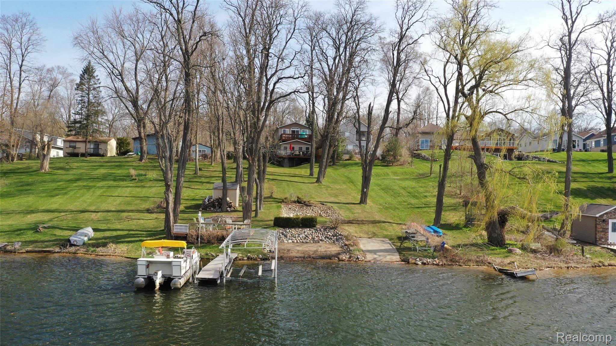9797 Norman Road Clarkston, MI 48348 - Photo 80 of 82 Boats welcome