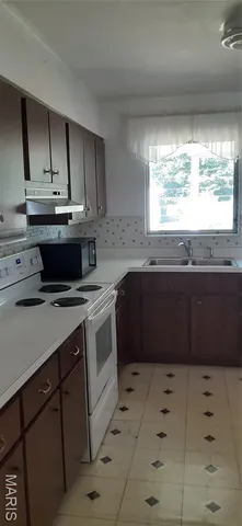 $185,000 | 76 Delores Drive, Fenton, MO 63026