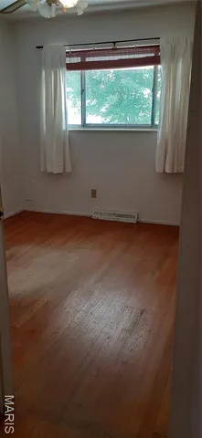 $185,000 | 76 Delores Drive, Fenton, MO 63026