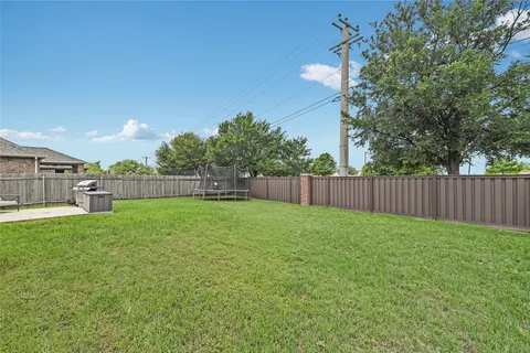 $325,000 | 1008 Estes Park, Taylor, TX 76574