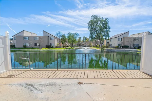 $625,000 | 24430 West Nicklaus Drive, Unit L2, Valencia, CA 91355