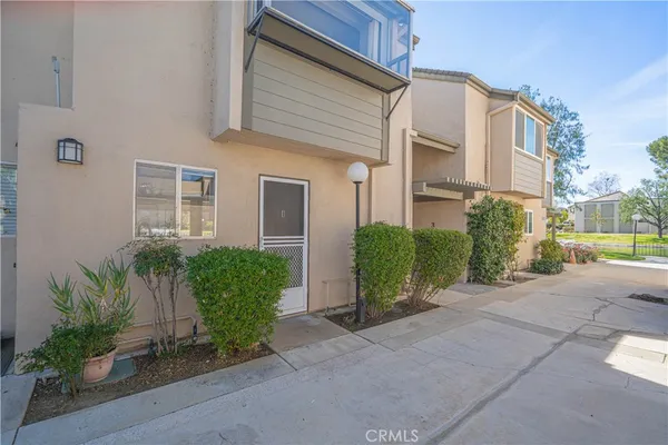 $625,000 | 24430 West Nicklaus Drive, Unit L2, Valencia, CA 91355