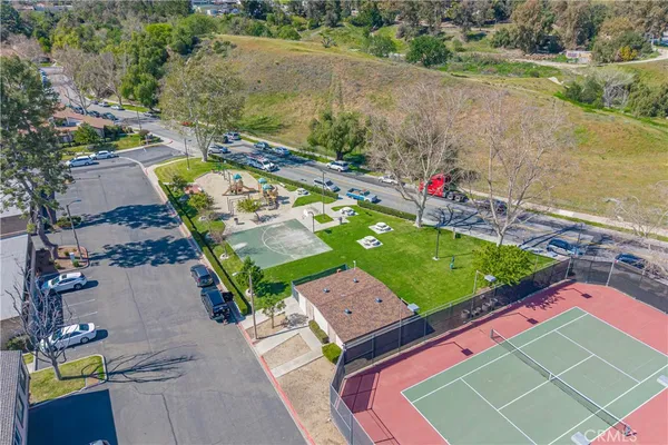 $625,000 | 24430 West Nicklaus Drive, Unit L2, Valencia, CA 91355