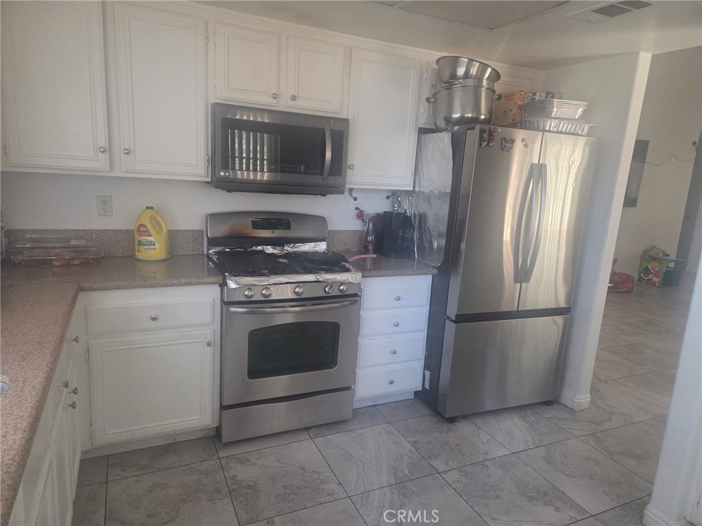 1208 North Fillmore Avenue Rialto, CA 92316 - Photo 5 of 14