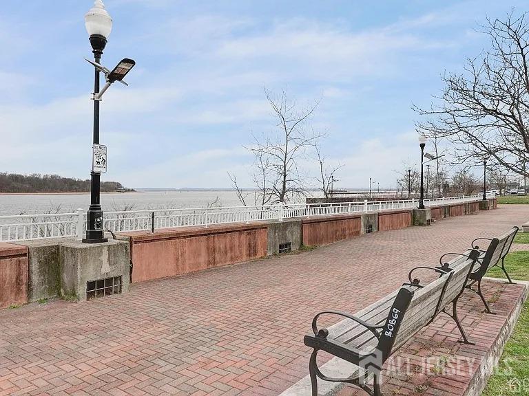 368-368 Rector Street, Unit 510 Perth Amboy, NJ 08861 - Photo 5 of 46