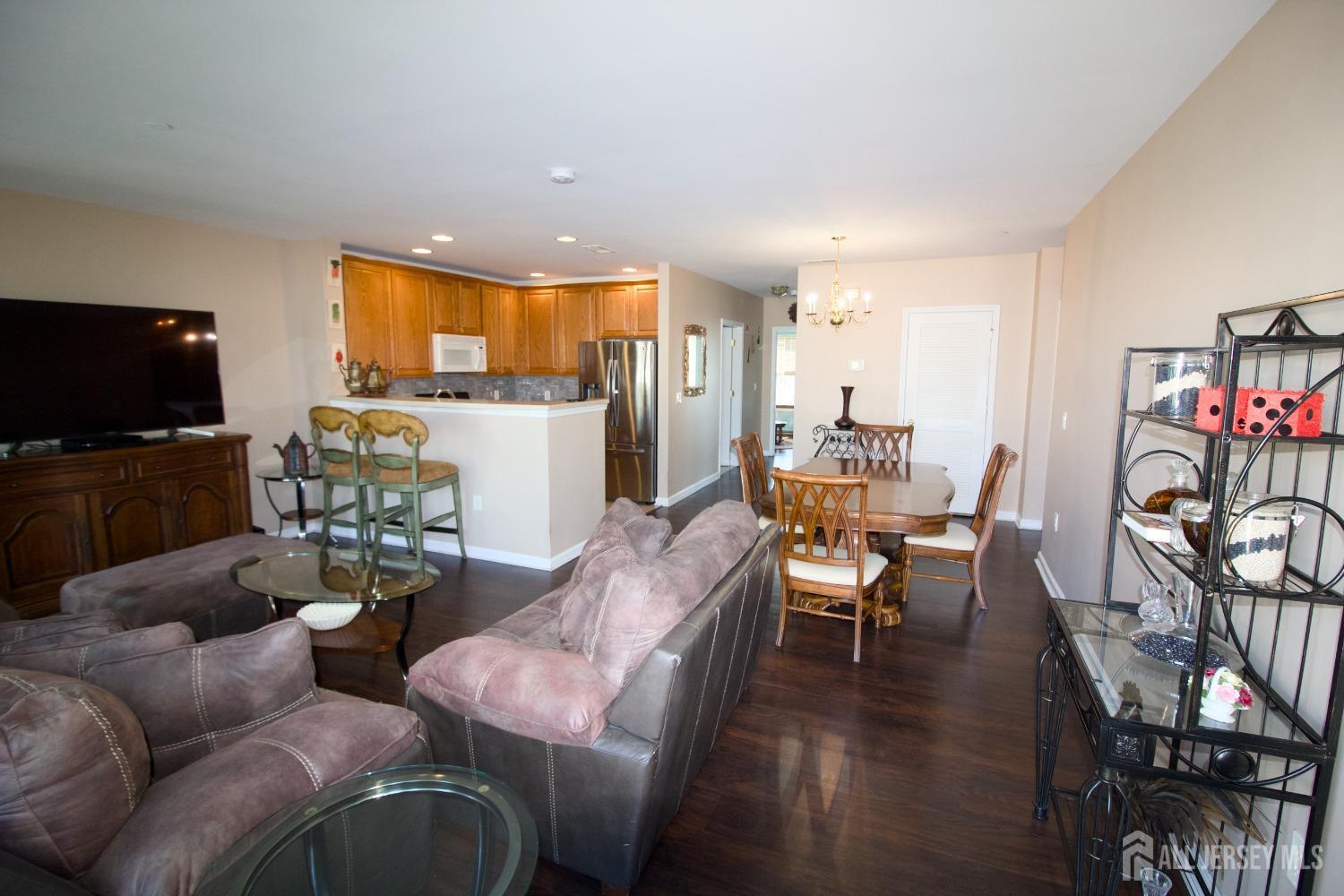 368-368 Rector Street, Unit 510 Perth Amboy, NJ 08861 - Photo 9 of 46
