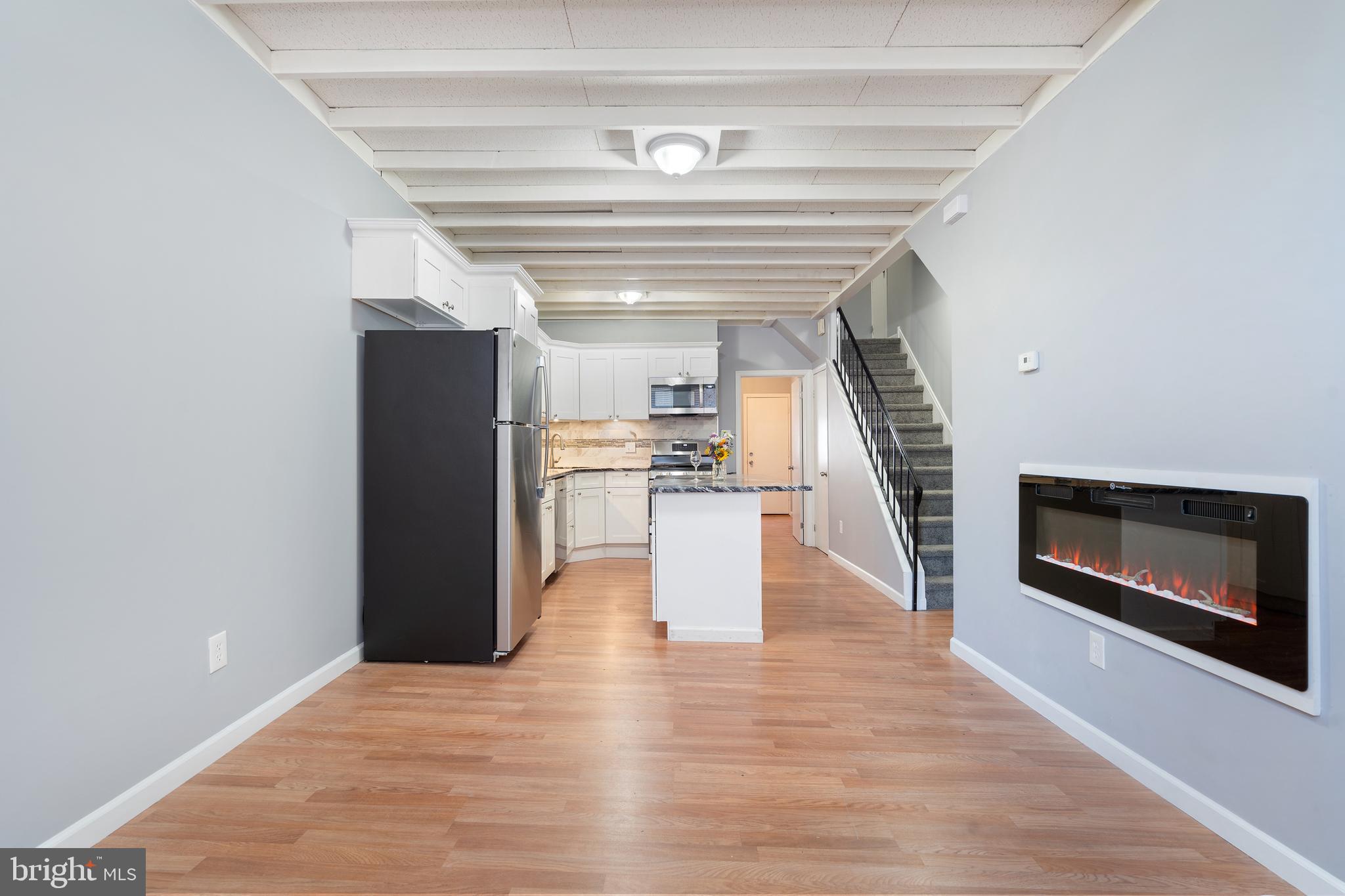 714 South Randolph Street Philadelphia, PA 19147 - Photo 4 of 33