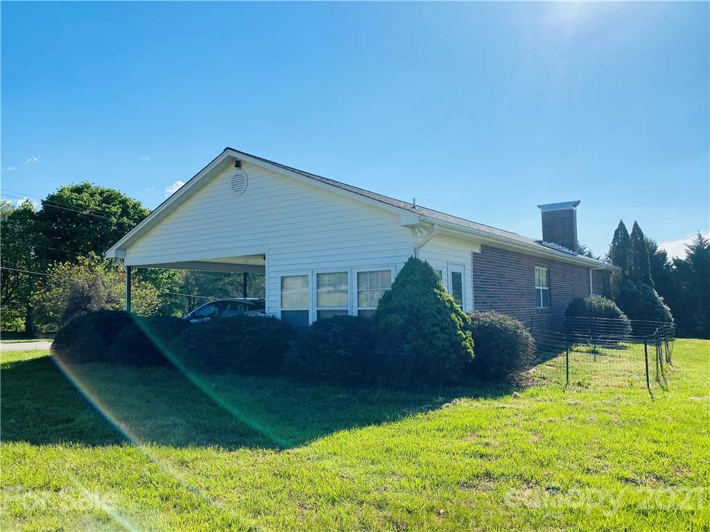 3177 Rocky Road Lenoir, NC 28645 - Photo 2 of 5 Gallery Image 2