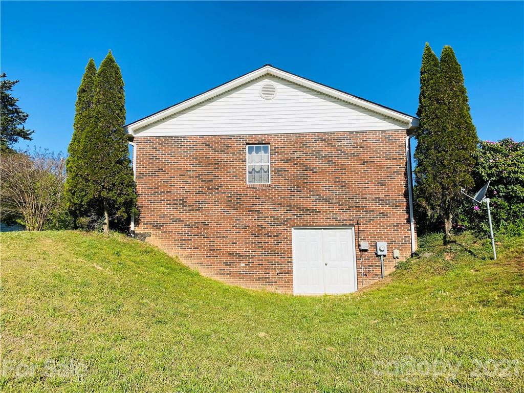3177 Rocky Road Lenoir, NC 28645 - Photo 4 of 5 Gallery Image 4