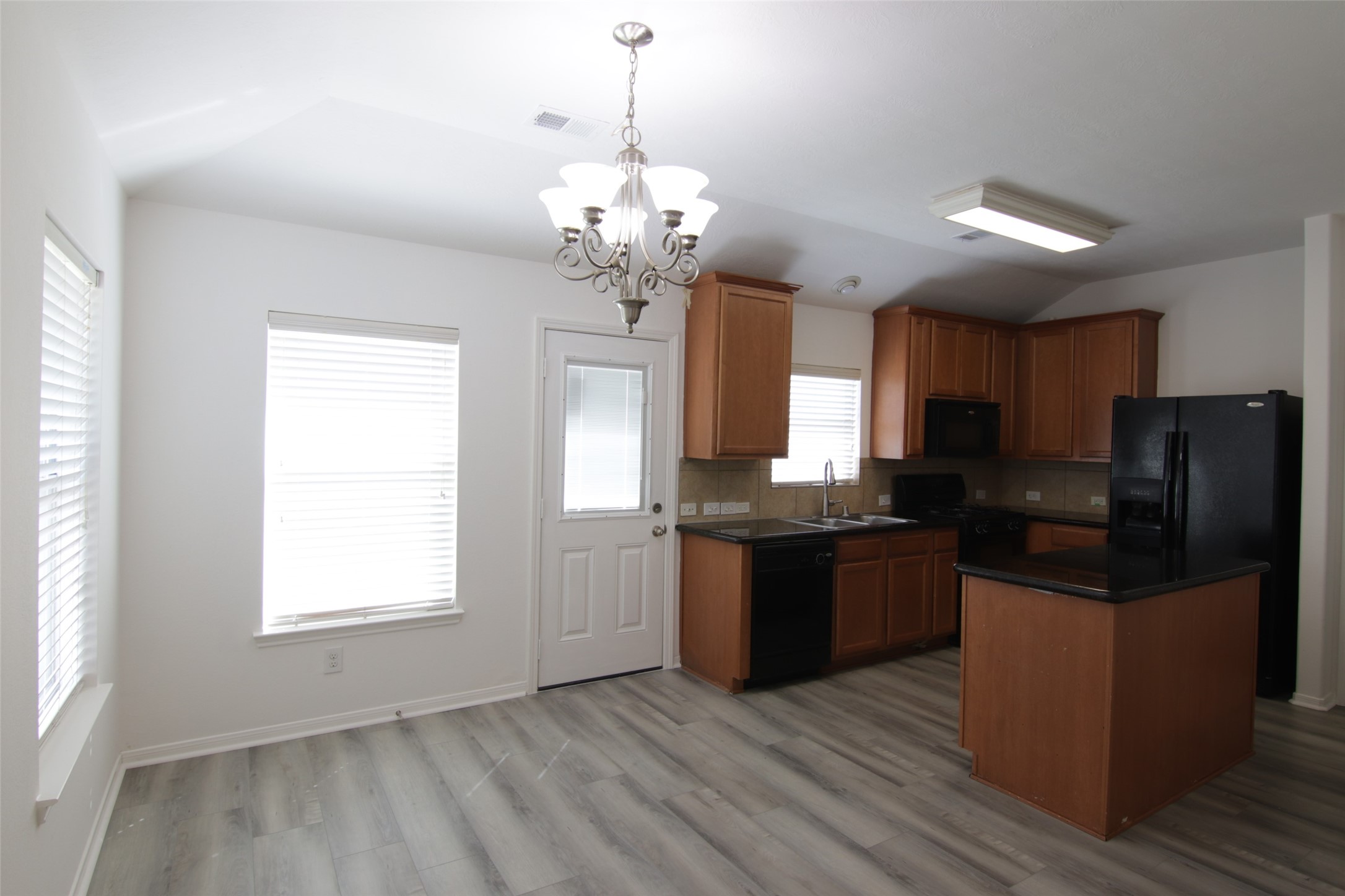 25118 Hazel Ranch Drive Katy, TX 77494 - Photo 10 of 22