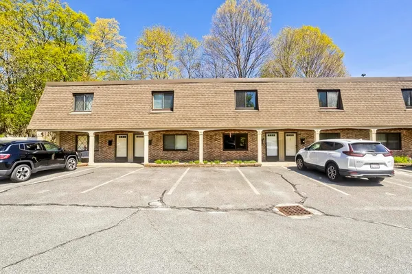 $397,500 | 59 School Street, Unit C3, Northborough, MA 01532