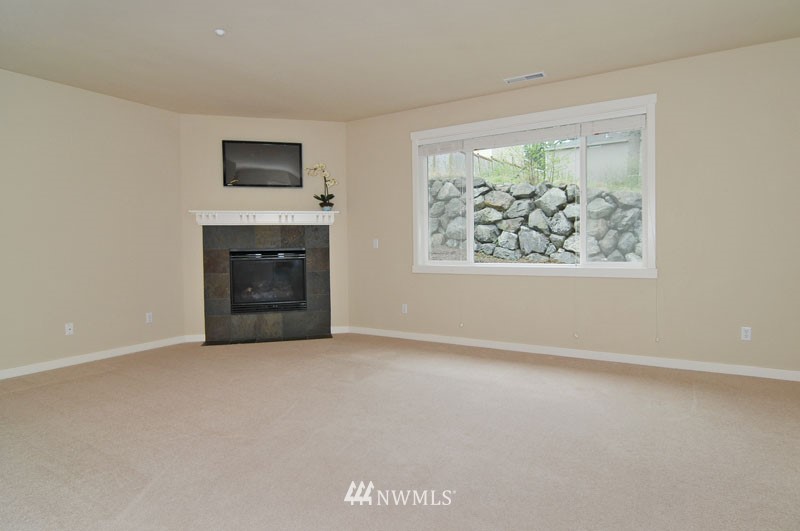 1009 Ridge Street Mukilteo, WA 98275 - Photo 9 of 25 Gallery Image 9