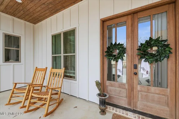 $355,000 | 35 Village Circle, Benton, MS 39039