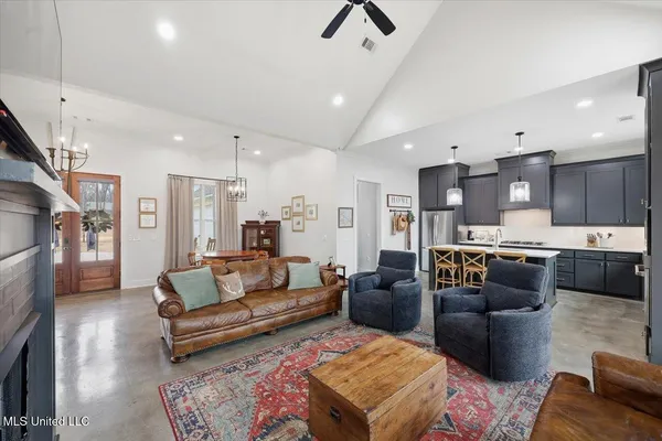 $355,000 | 35 Village Circle, Benton, MS 39039
