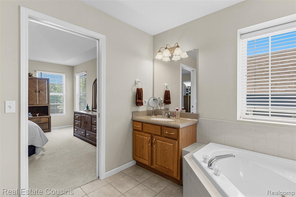 4344 Oak Tree Court Fenton, MI 48430 - Photo 14 of 31