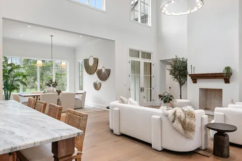 $3,500,000 | 641 Brook Hollow Road, Nashville, TN 37205