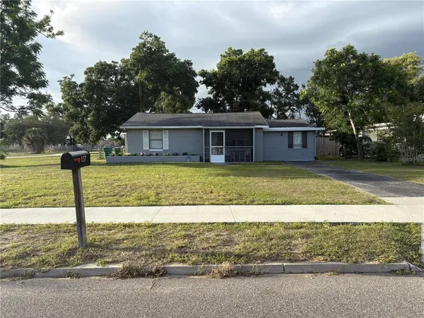 $237,000 | 107 West Golf Links Avenue, Eustis, FL 32726