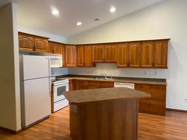 $250,000 | 606 32nd Street North, Moorhead, MN 56560