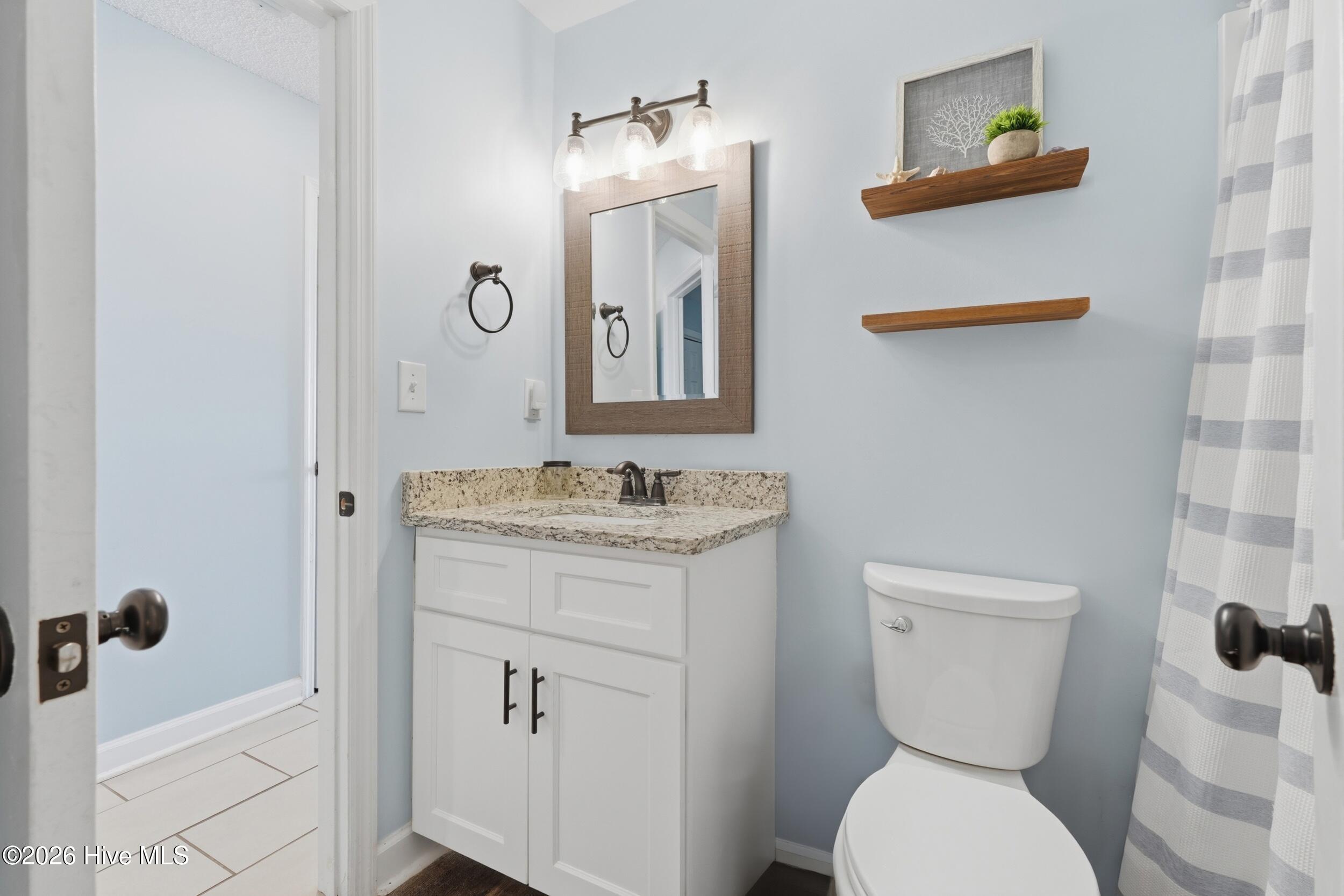 790 New River Inlet Road, Unit 114A North Topsail Beach, NC 28460 - Photo 23 of 37 33_primary bathroom