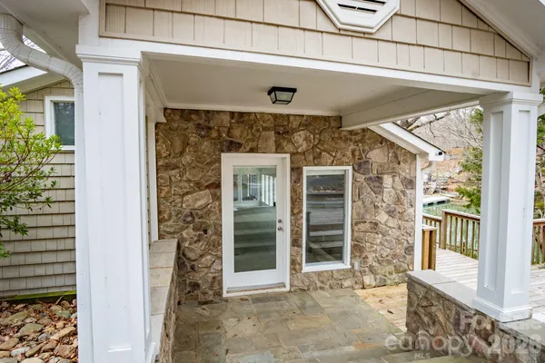 $850,000 | 208 Island View Road, Mount Holly, NC 28120