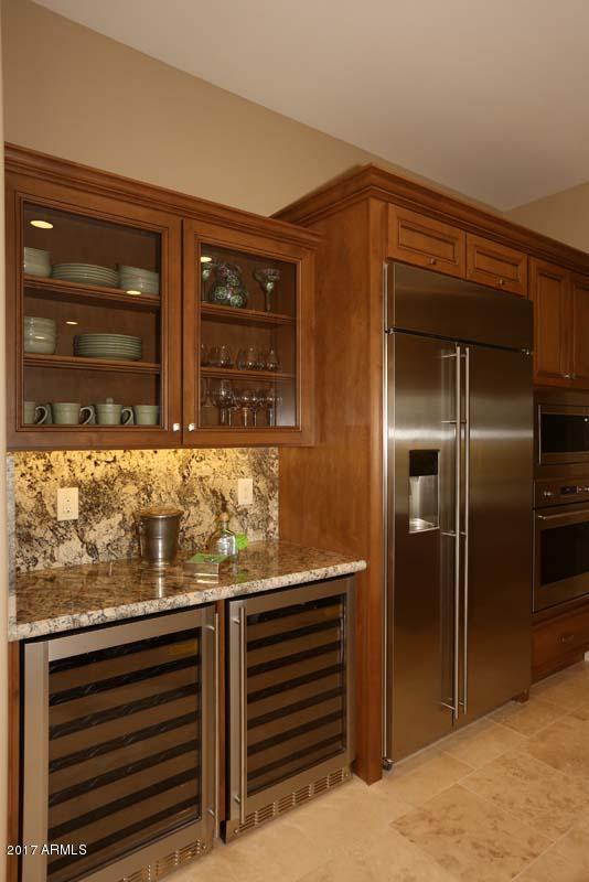 17614 Blaze Lane Rio Verde, AZ 85263 - Photo 16 of 53 Kitchen-Wine Bar