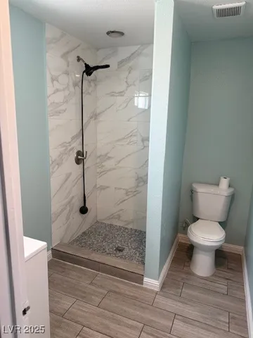 $1,800 | 812 Biltmore Drive, Las Vegas, NV 89101