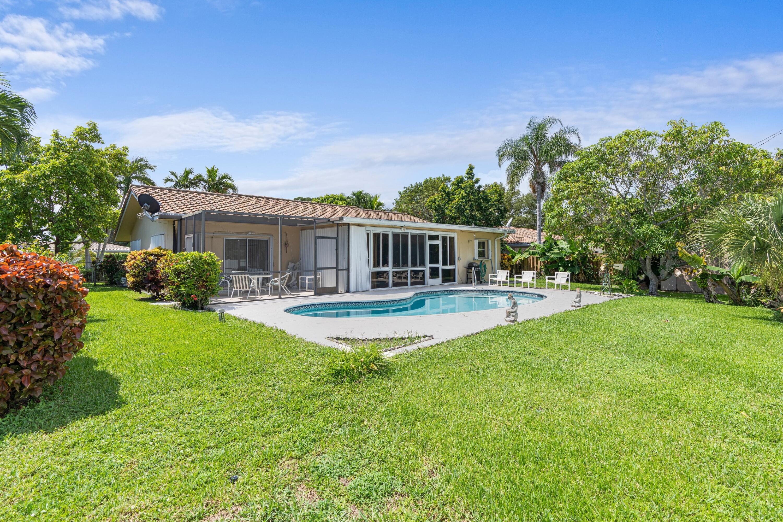 1385 Northwest 6th Street Boca Raton, FL 33486 - Photo 14 of 28 Backyard