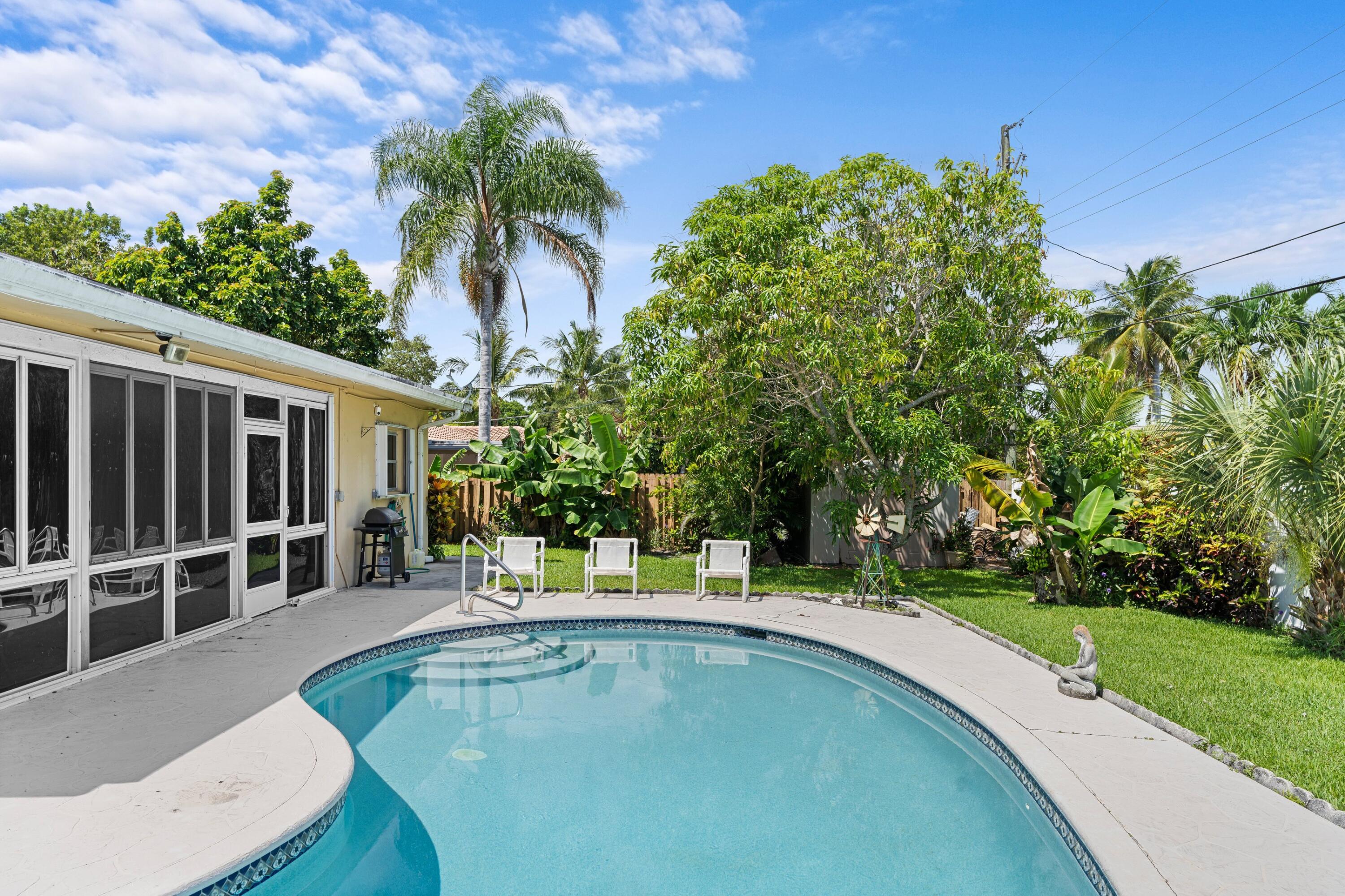 1385 Northwest 6th Street Boca Raton, FL 33486 - Photo 2 of 28 Pool & Patio
