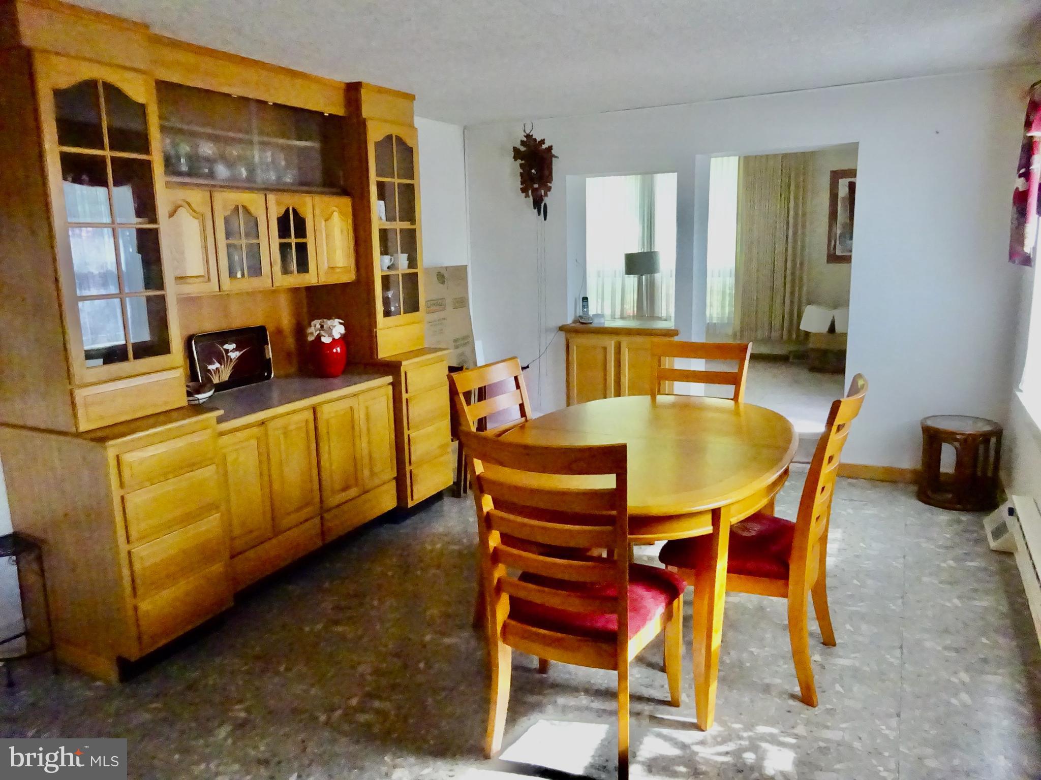 371 Wegman Road Reading, PA 19606 - Photo 12 of 113 Dining Room
