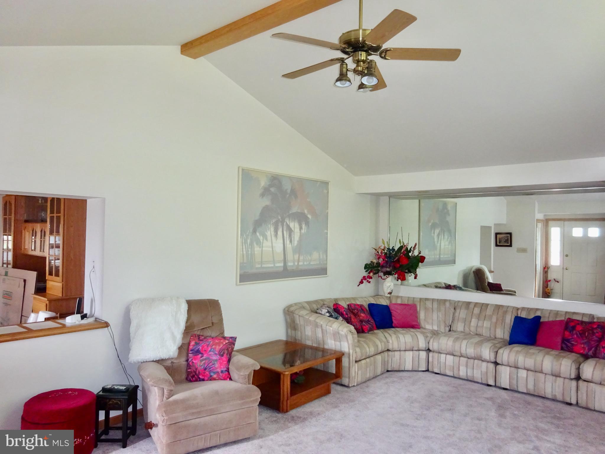 371 Wegman Road Reading, PA 19606 - Photo 16 of 113 Great/Living Room