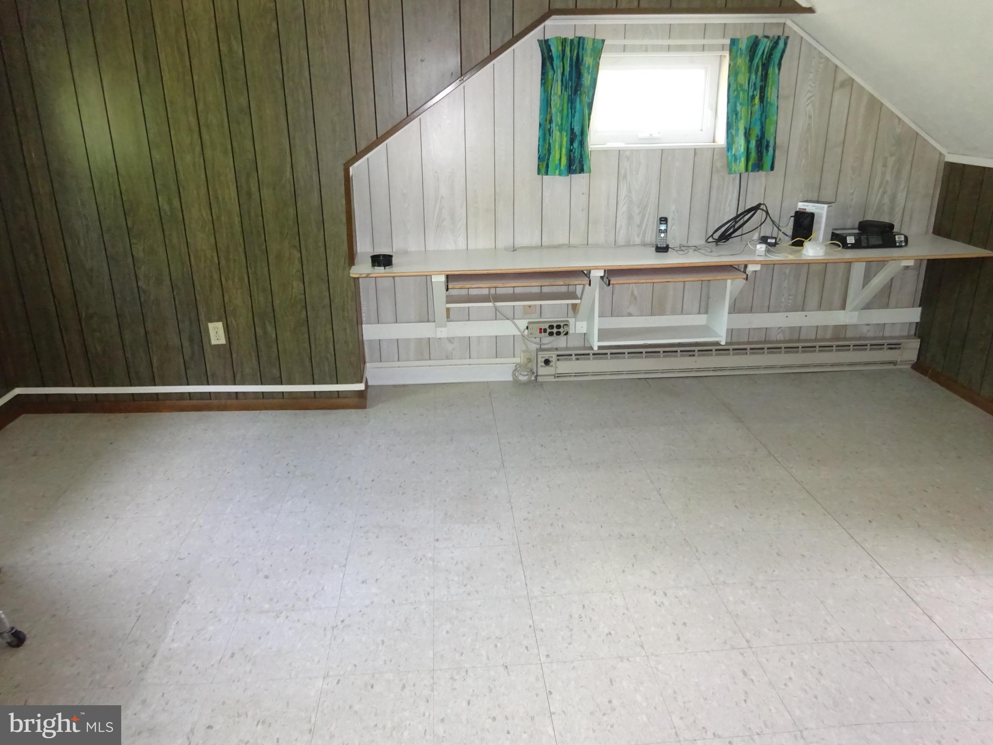 371 Wegman Road Reading, PA 19606 - Photo 35 of 113 2nd Level Bedroom/Hobby