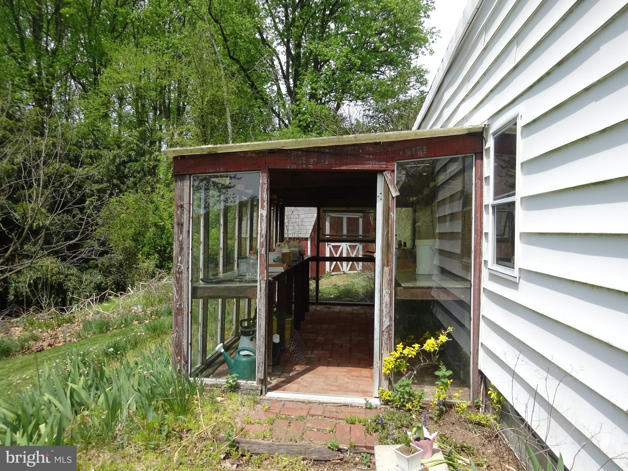 371 Wegman Road Reading, PA 19606 - Photo 55 of 113 Green House