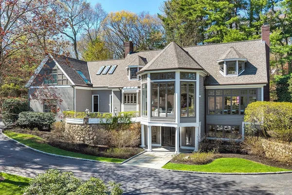 $3,250,000 | 1 Graystone Lane, Weston, MA 02493