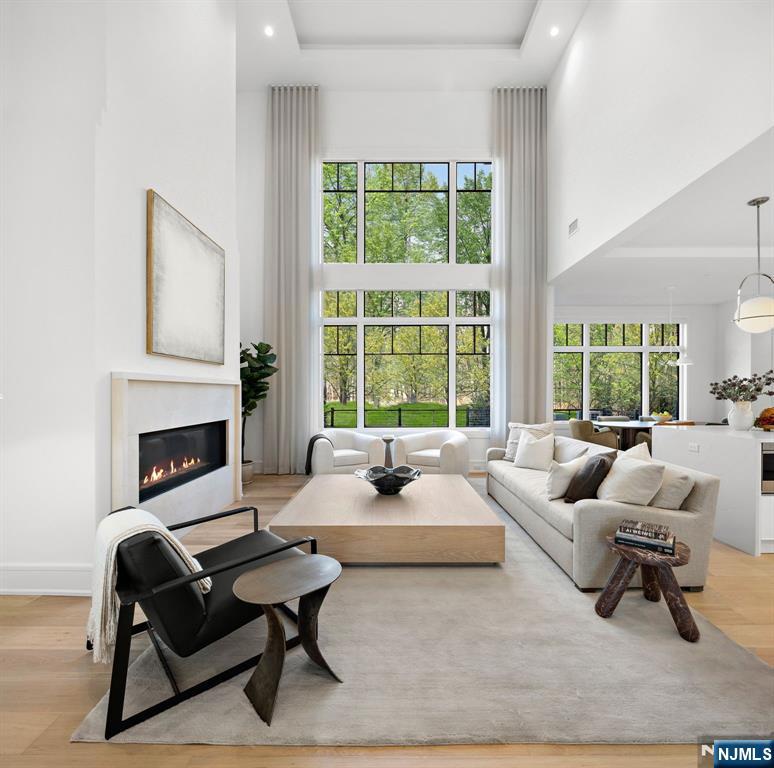 1 Stone Brg Court Demarest, NJ 07627 - Photo 3 of 44