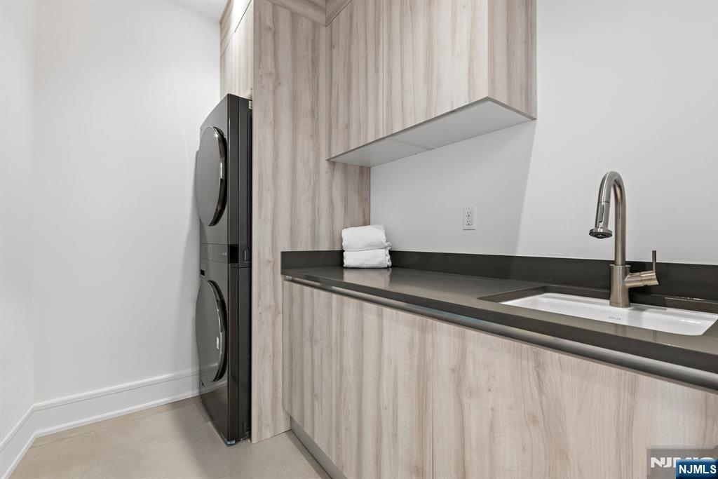 1 Stone Brg Court Demarest, NJ 07627 - Photo 31 of 44