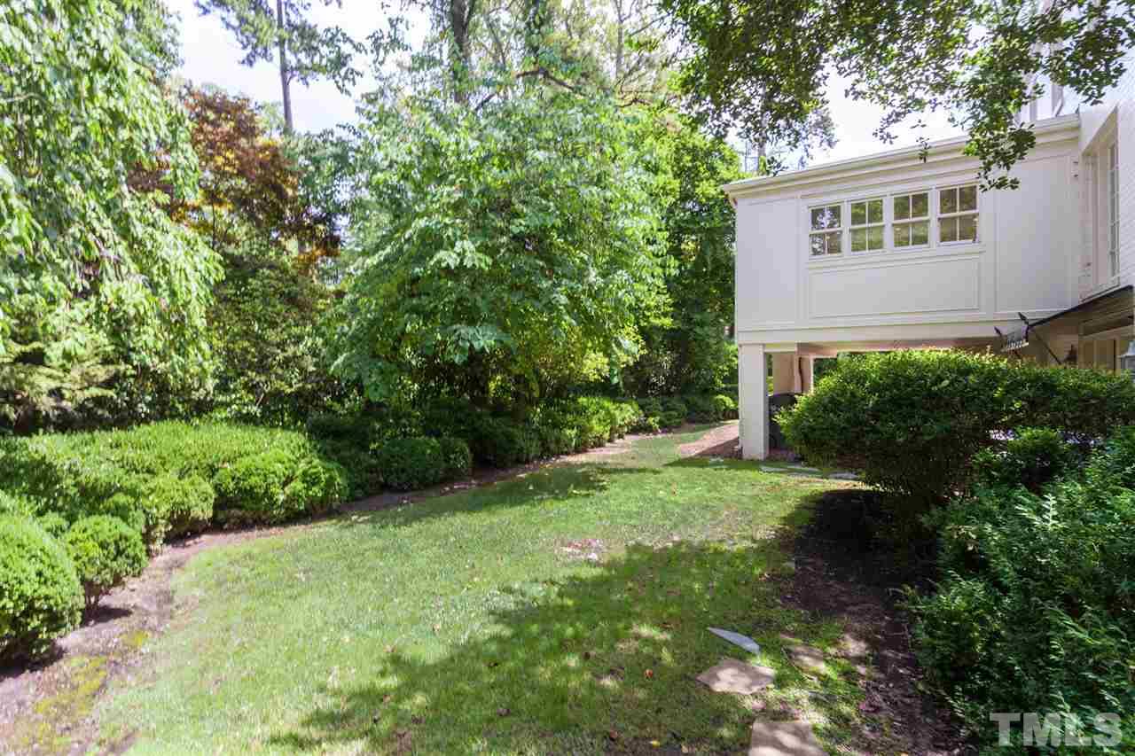 1408 Canterbury Road Raleigh, NC 27608 - Photo 5 of 24