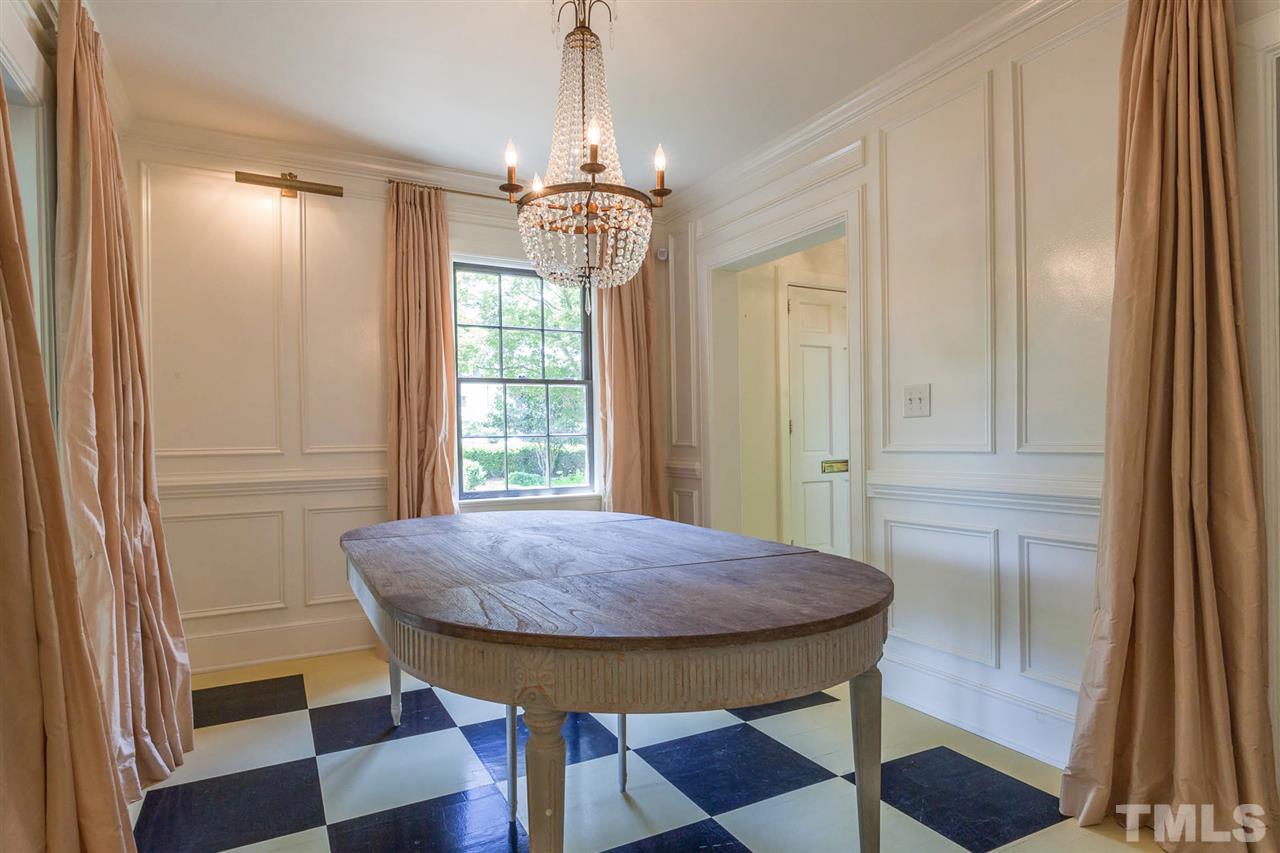 1408 Canterbury Road Raleigh, NC 27608 - Photo 8 of 24