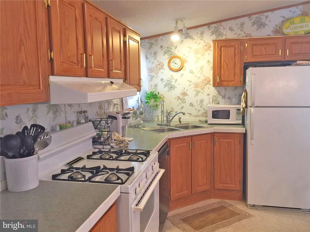 32044 Janice Road, Unit B1 Lewes, DE 19958 - Photo 3 of 14 Gallery Image 3