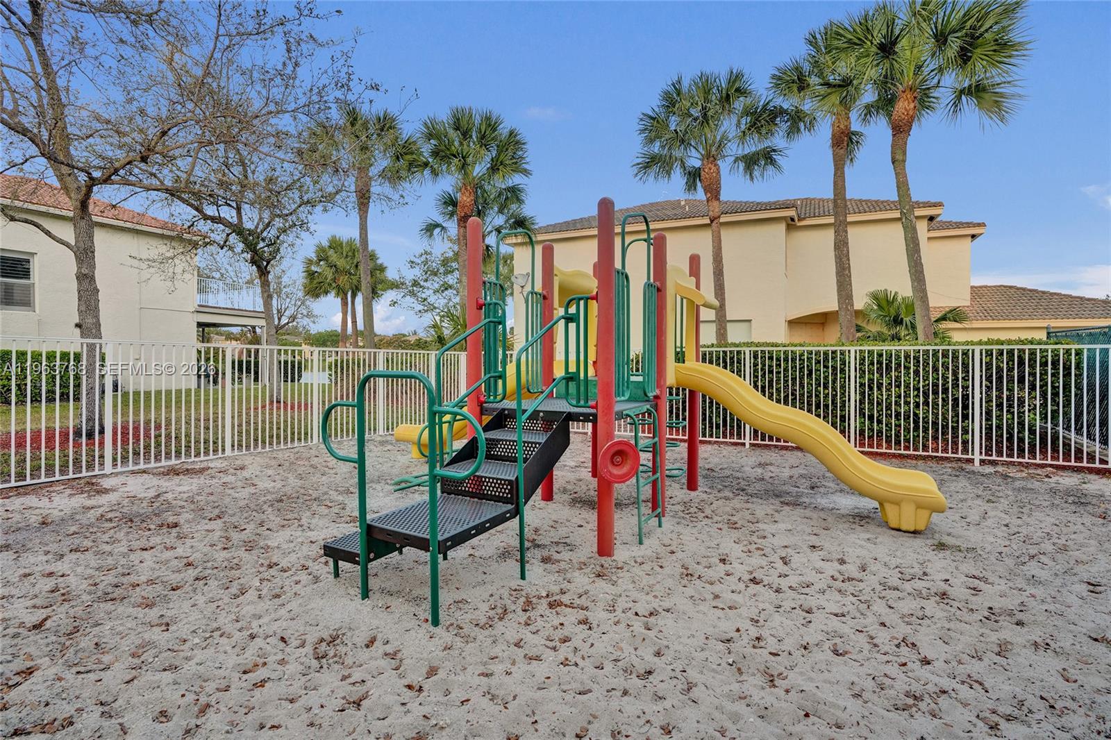 4253 Southwest 124th Terrace Miramar, FL 33027 - Photo 32 of 35