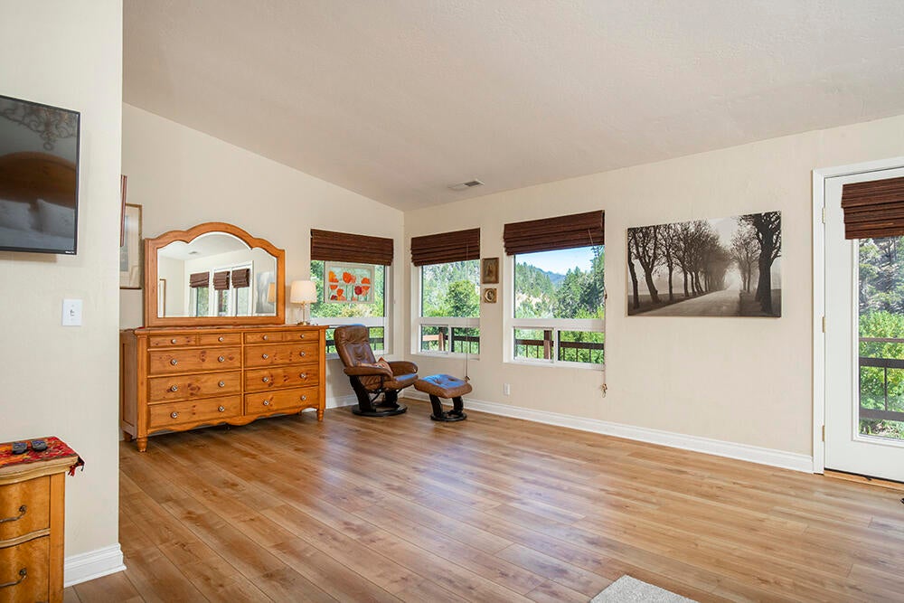 11926 Galice Road Merlin, OR 97532 - Photo 20 of 61 20