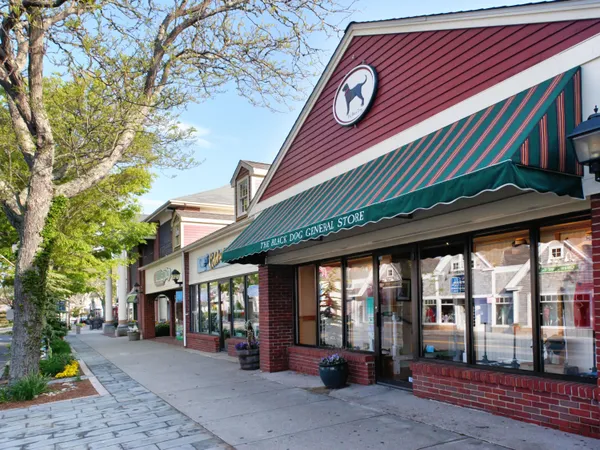 $2,495,000 | 102 Nashawena Street, Falmouth, MA 02540