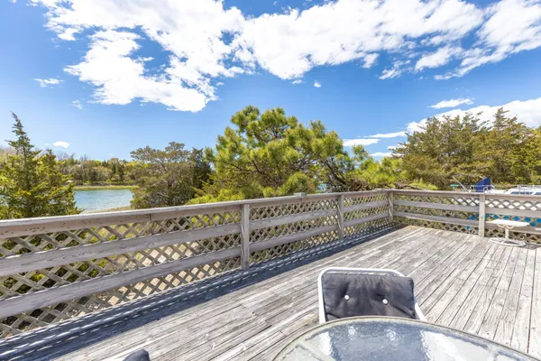 $2,495,000 | 102 Nashawena Street, Falmouth, MA 02540