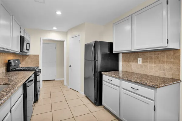 $295,000 | 6907 Brockington Drive, Katy, TX 77494