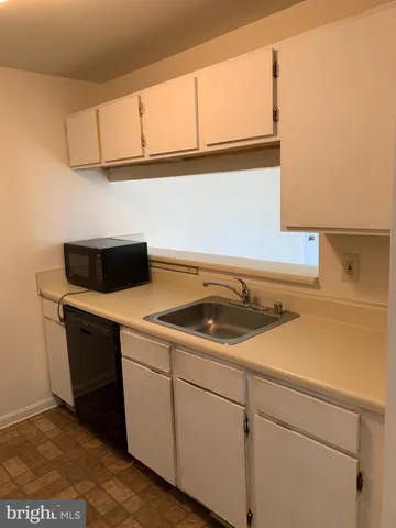 $1,850 | 6609 Rapid Water Way, Unit 102, Glen Burnie, MD 21060